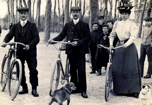 В 1894 году в Бресте дали старт первой велогонке. С этого началась эра велоспорта в Беларуси