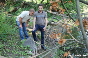 Историки нашли в обмелевшем Мухавце фрагменты набережной Берестья?