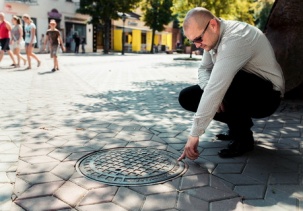Еще один исторический люк польского периода появился на улице Советской