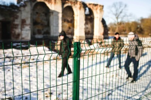 Брестский горисполком на страже руин Бернардинского монастыря