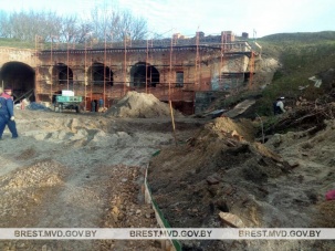 В Брестской крепости рабочие нашли гранату времен Великой Отечественной войны