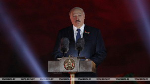 Лукашенко: никому не позволю силовым образом решать проблемы, которые надо решать мирно