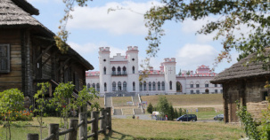 Чем привлекательны замки Брестчины для туристов?