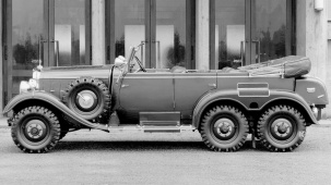 На внедорожнике Mercedes-Benz G4 Гитлер и Муссолини приехали в Брестскую крепость