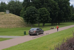 В Брестской крепости посетители заблудились на своих автомобилях
