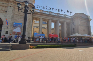 В последний день в Бресте желающих посетить передвижной музей «Поезд Победы» стало значительно больше