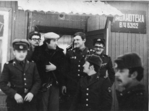 Как Владимир Высоцкий в долгу остался