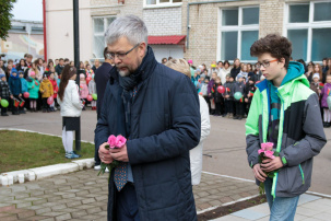 Внук и правнук Дмитрия Михайловича Карбышева посетили Брест