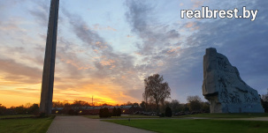 Рассвет в Брестской крепости