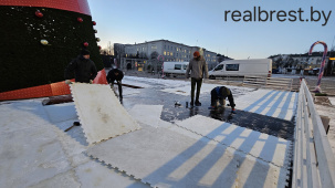 Каток площадью 450 квадратных метров в Бресте должен вместить 120 человек
