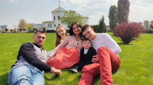 Многодетная брестчанка рассказала о большой семье и любимом деле