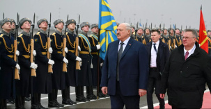 Лукашенко: Беларусь пока не получила "Орешник" от России
