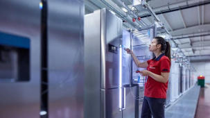 Запрет на вывоз ряда промтоваров из Беларуси опять продлили. На какой срок?