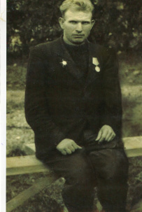 Жительница деревни Чернавчицы Брестского района, бережно хранит память о своем отце