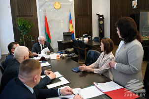 10 апреля у председателя Брестского областного исполнительного комитета Петра Пархомчика прошел кадровый день