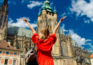 Иванец рассказал, кто уезжает учиться за границу. И о том, признают ли зарубежный диплом в Беларуси