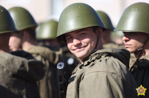 Отправка призывников на срочную военную службу начнется в Беларуси 22 апреля