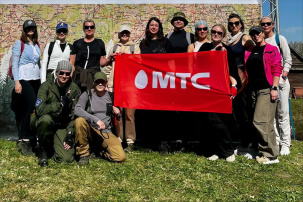 Память и сила духа: МТС присоединился к благотворительному пешему марафону к 80-летию Победы