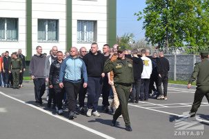 Митинг, посвященный началу отправки призывников на срочную военную службу состоялся в Бресте