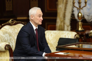Лукашенко обсудил с Белоусовым размещение "Орешника" в Беларуси