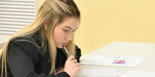 Минобразования пояснило, кто может не сдавать экзамены в школе