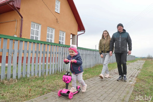 Лукашенко предложил бесплатно отдавать жилье молодым специалистам на периферии