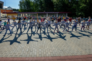 Разбежка в ценах — в 18 раз. Сколько стоит отправить ребенка в летний лагерь?