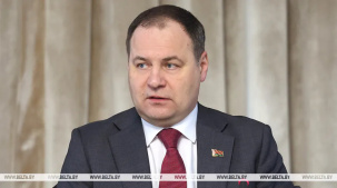 Будут ли в Беларуси ограничивать прием и продажу долларов старого образца, рассказал глава Нацбанка