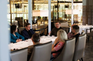 Идентичность в сети: МТС, белорусские блогеры и эксперты по ИИ обсудили, как противостоять дипфейкам