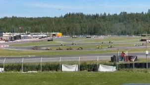 Неуправляемый карт протаранил гонщика на скорости 90 км/ч. Пострадал известный пилот из Бреста