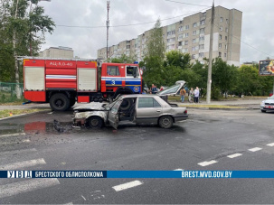 Брест: возгорание автомобиля на улице Орловской