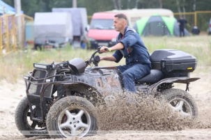 Джип-фест проходит под Брестом