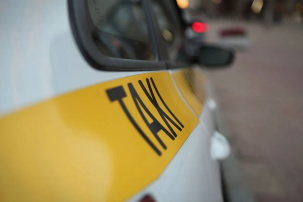 Более 300 автомобилей изъято у нелегальных таксистов