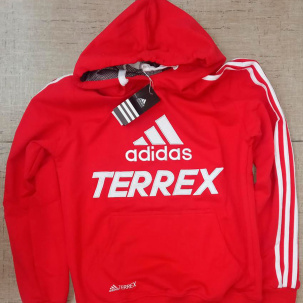 В Беларуси запрещают одежду бренда Adidas – что случилось