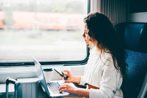 В Беларуси улучшат качество мобильной связи на железной дороге: узнали как