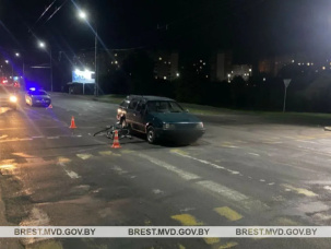 70-летний брестчанин на велосипеде «Аист» столкнулся с автомобилем «Volkswagen»