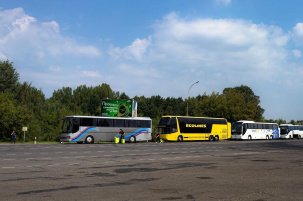 «На подсадку берёте?» Репортаж с границы Беларуси и Польши — автобусы по-прежнему сутками стоят