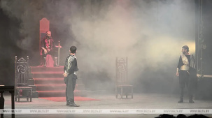 "Нас приняли как родных". Артисты театра из Армении об атмосфере на фестивале "Белая Вежа"