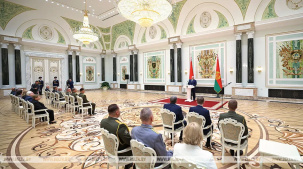 Лукашенко о беспилотниках: все, что залетает в Польшу, Литву, мы не имеем к этому никакого отношения