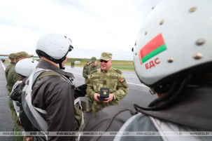 "Глобальных стратегических и оперативных проблем нет". Муравейко об учениях "Запад-2025"