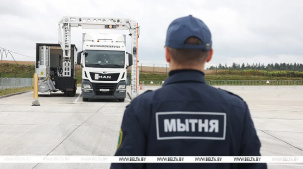 Белорусские таможенники начнут оформлять транспорт до открытия польской границы