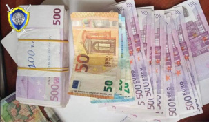 Жертва мошенников стал их курьером и помог похитить около 400 тысяч рублей