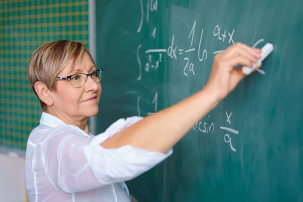 В Беларуси по-прежнему не хватает этих учителей – проблеме уже несколько лет