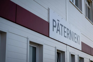 Латвия запрещает "экскурсионные автобусы" в Беларусь и Россию