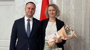 "До слез приятно". Брестчанкам вручили ордена Матери в торжественной обстановке