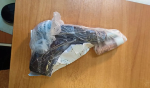 Приставил пневматический пистолет к виску школьника: мужчина под стражей