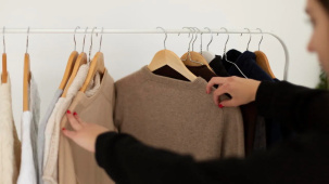 Какие зарплаты в белорусской легкой промышленности и какие новые бренды одежды востребованы