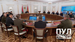 "Нас будут душить". Лукашенко уверен, что Беларуси не станет легче даже при достижении мира в Украине