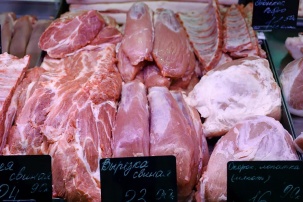И рыба, и мясо: где их можно купить дешевле всего в Беларуси