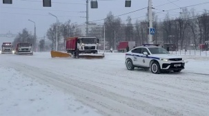 Обеспечение безопасности и помощь техникой. Милиция Брестской области об устранении последствий "Улли"